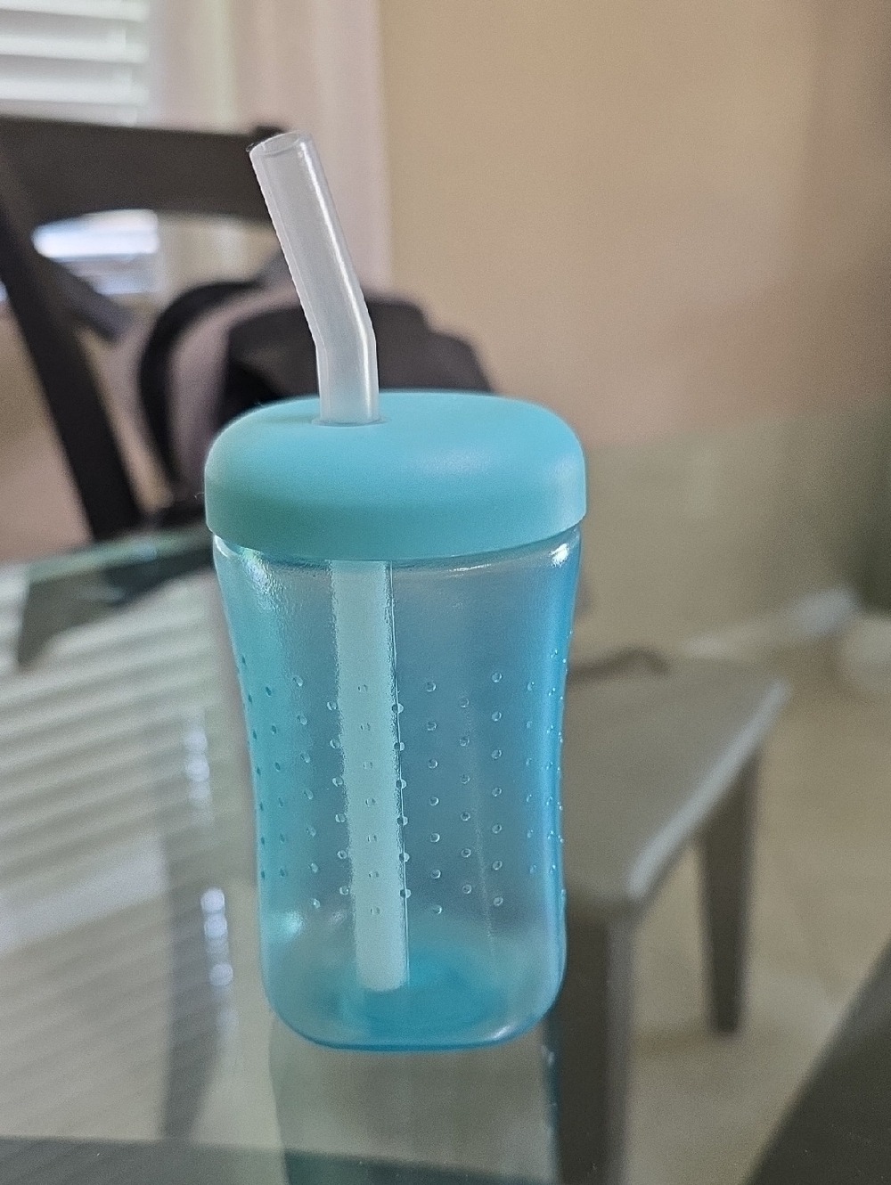 Aqua Reusable Party Sip Cup with Lid and Straw